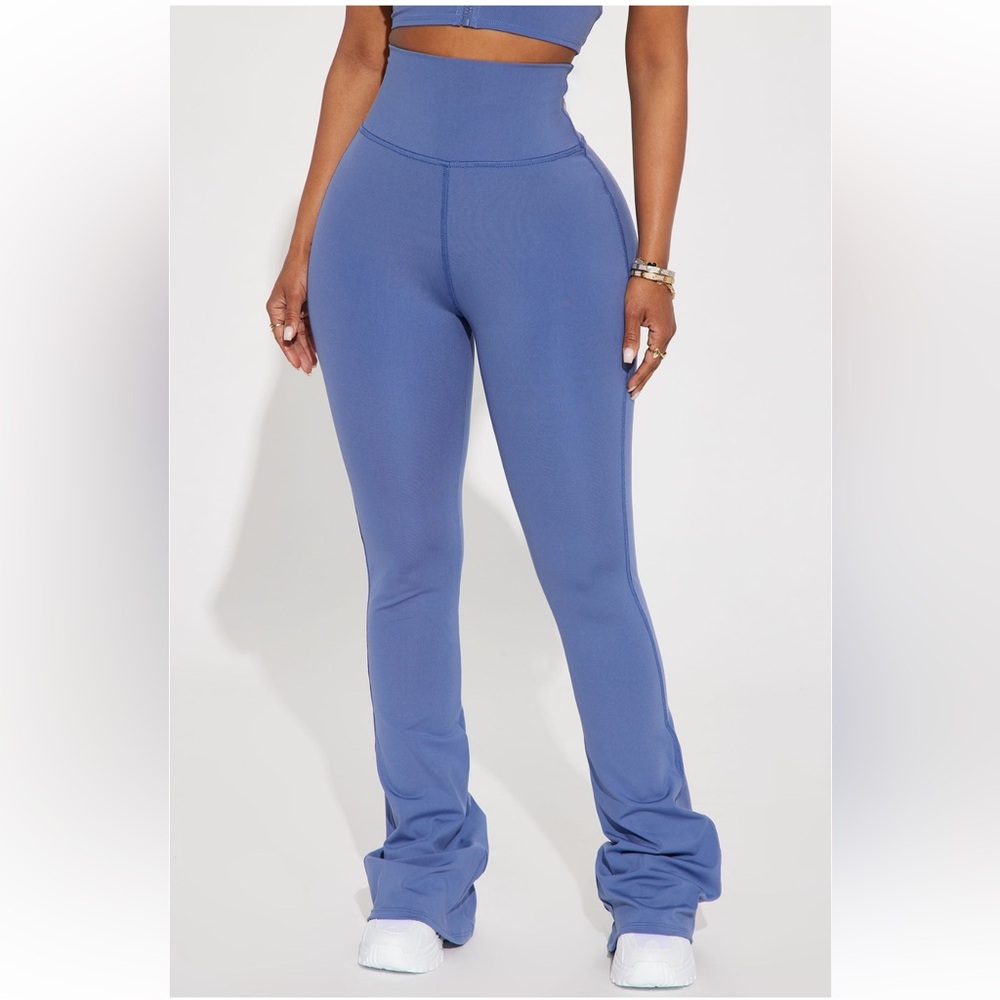 Fashion Nova yoga pants